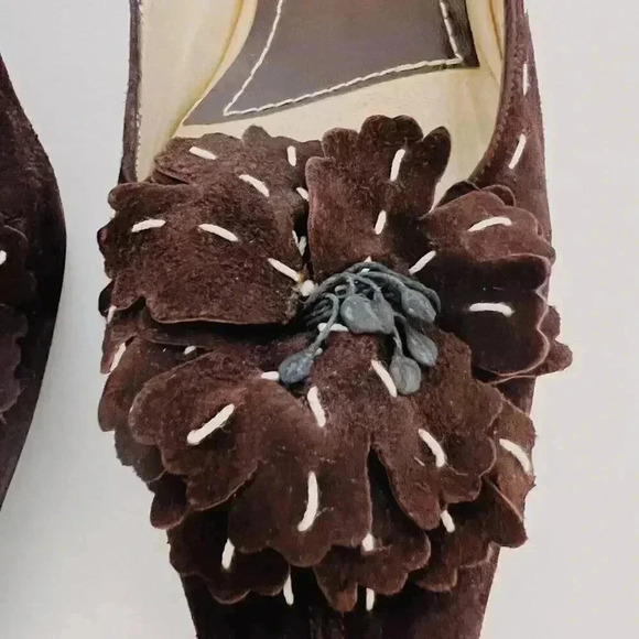 y2k Vintage Ramon Tenza Brown Suede Cream Pointed Toe Heels Flower Size 8.5 - Picture 7 of 15